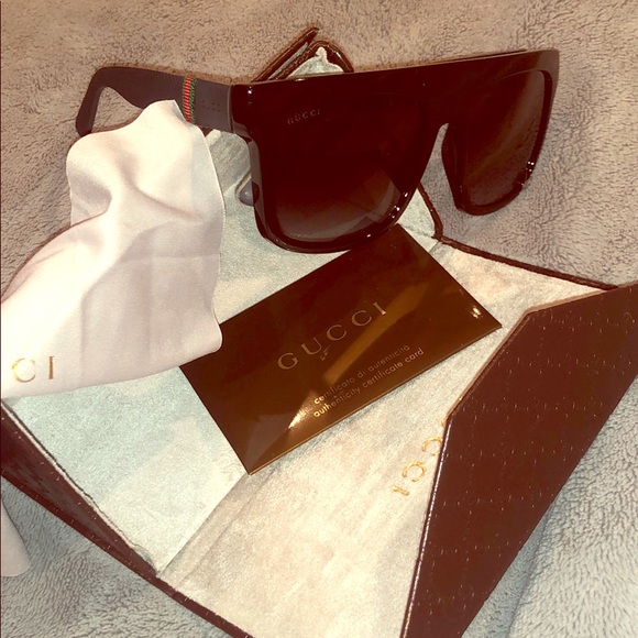 Gucci Accessories - Gucci glasses - worn ONCE!!